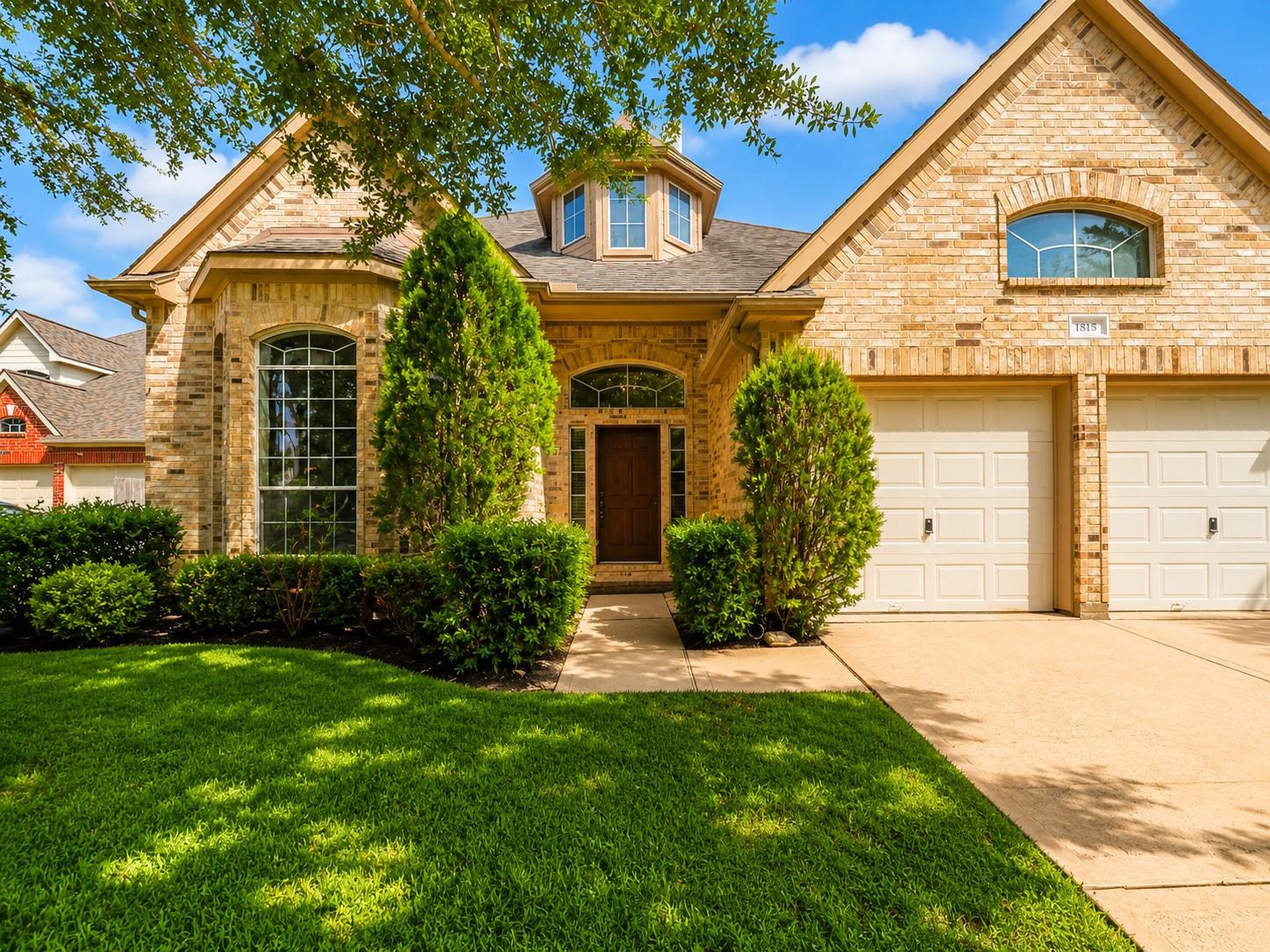 1815 Granite Field Lane