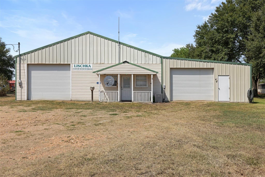 Photo of 10554 Highway 159 E, Bellville, TX 77418 (MLS # 87354612)