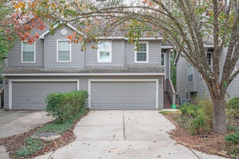 Photo of 123 N Villa Oaks Drive, The Woodlands, TX 77382 (MLS # 80085488)