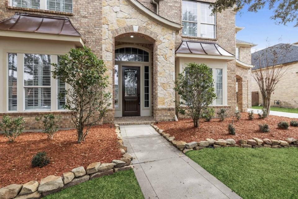 4535 Broken Rock Lane