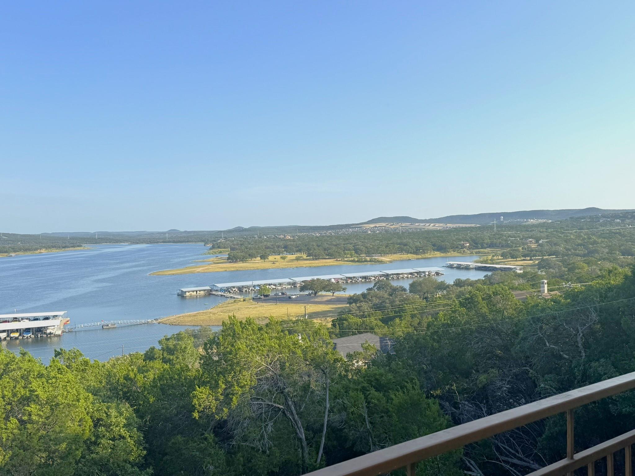 6103 Lakeshore Drive