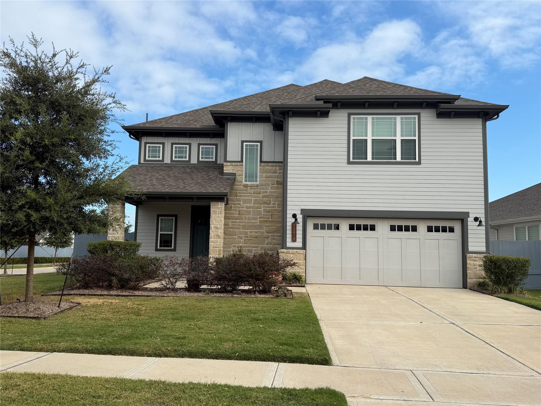 32418 Fly Fish Way