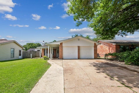 Photo of 1809 Flamingo Drive, League City, TX 77573 (MLS # 87889751)