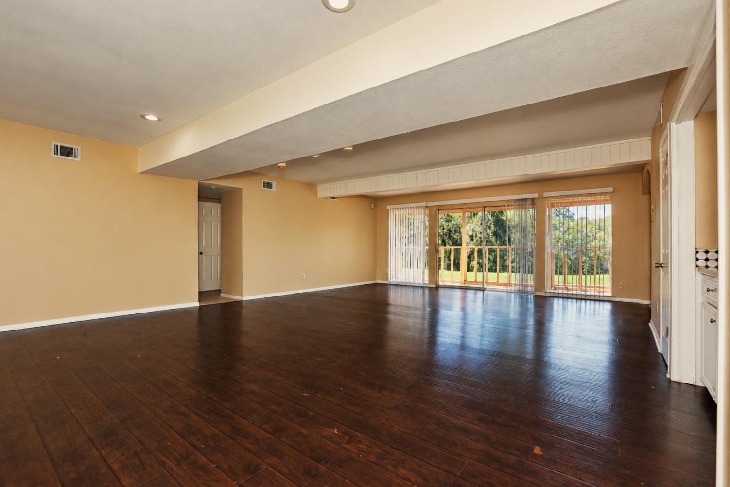 2236 Ridgewood Drive