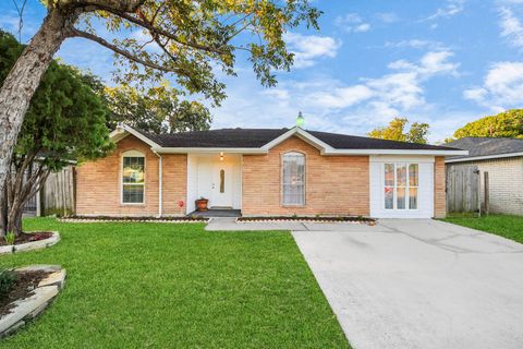 10927 Sandstone Street Houston TX 77072