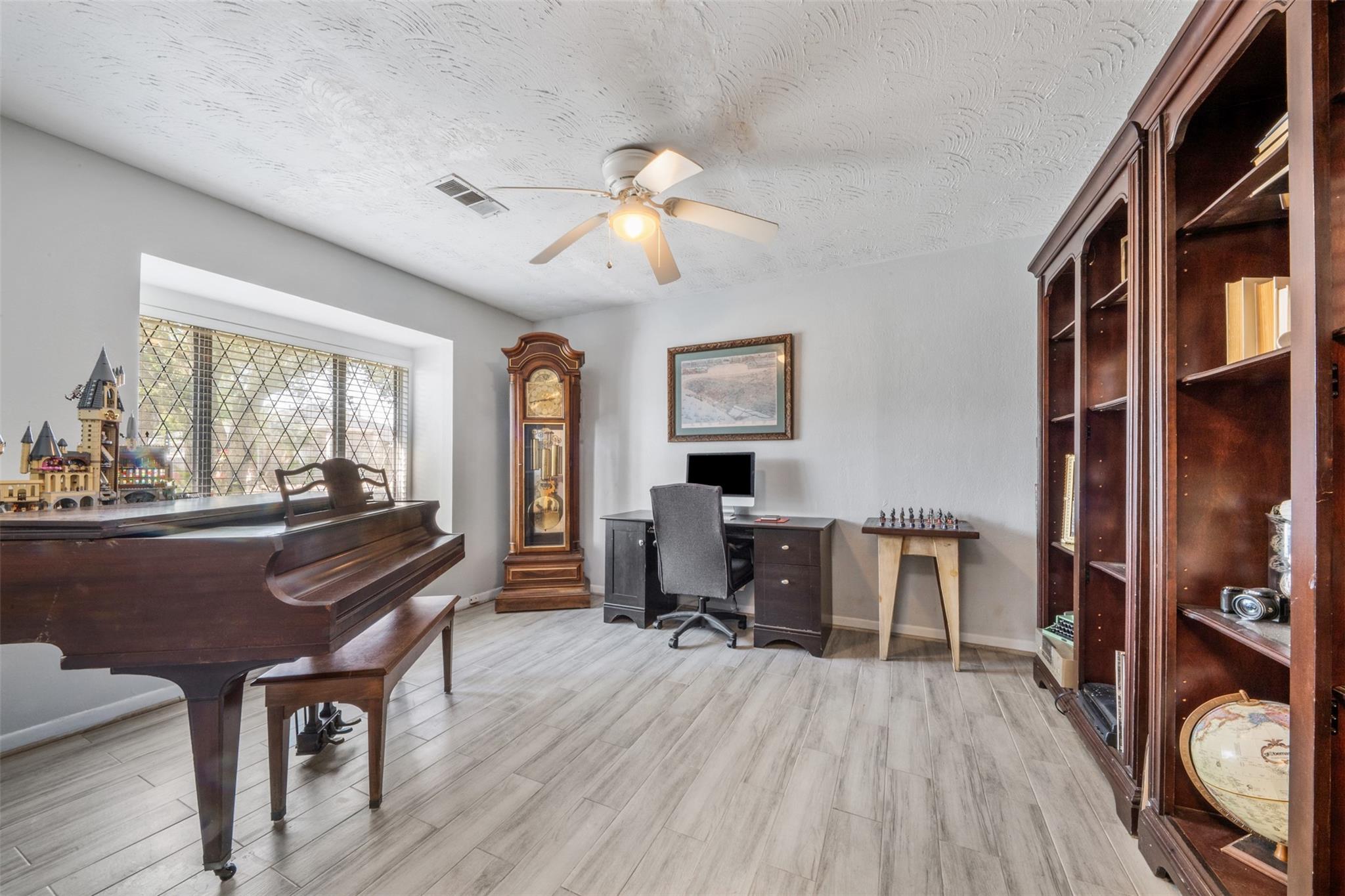 1506 17th Avenue N