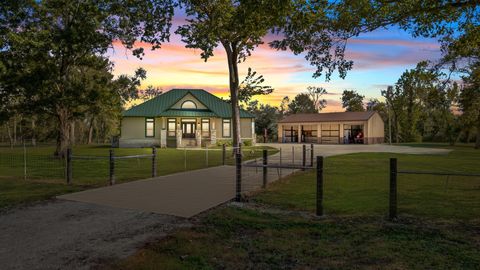 3998 County Road 612 Angleton TX 77515