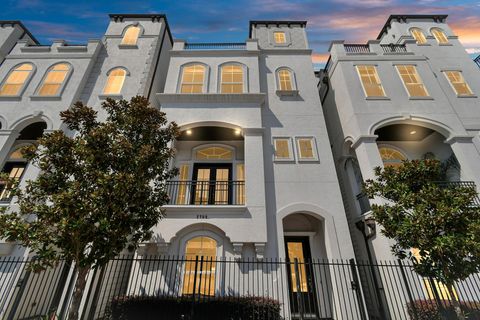 Photo of 2709 Kennedy Street, Houston, TX 77003 (MLS # 98861708)