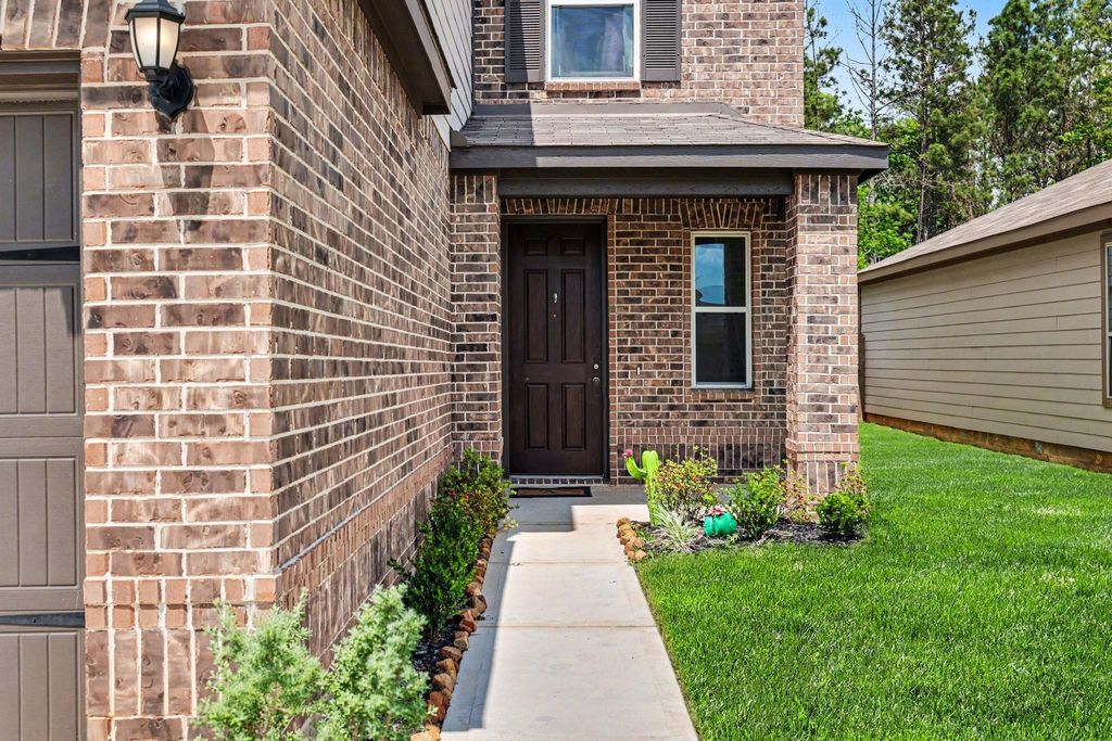 Photo of 10347 Laurel Crest Trail, Conroe, TX 77378 (MLS # 16775789)