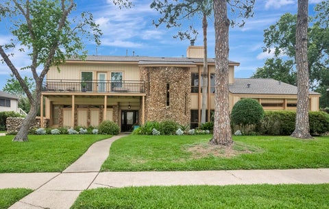 Photo of 307 Crestwood Drive, El Lago, TX 77586 (MLS # 37288183)