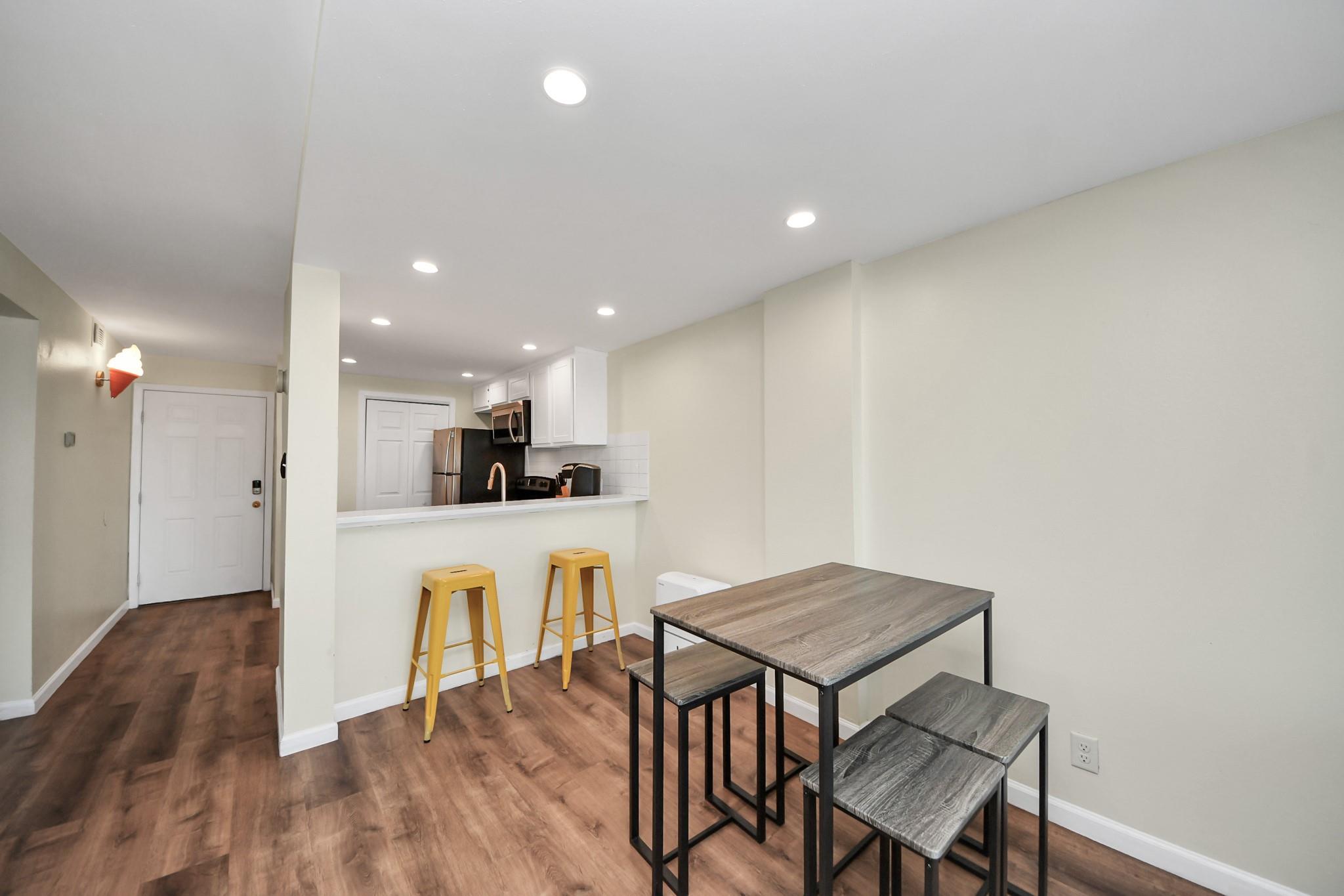 7310 Seawall Boulevard 409