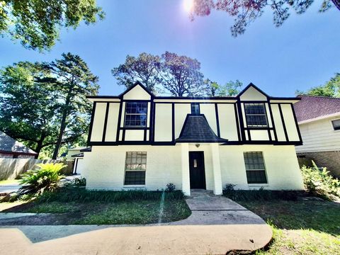 Photo of 17518 Majestic Forest Drive, Spring, TX 77379 (MLS # 49748267)