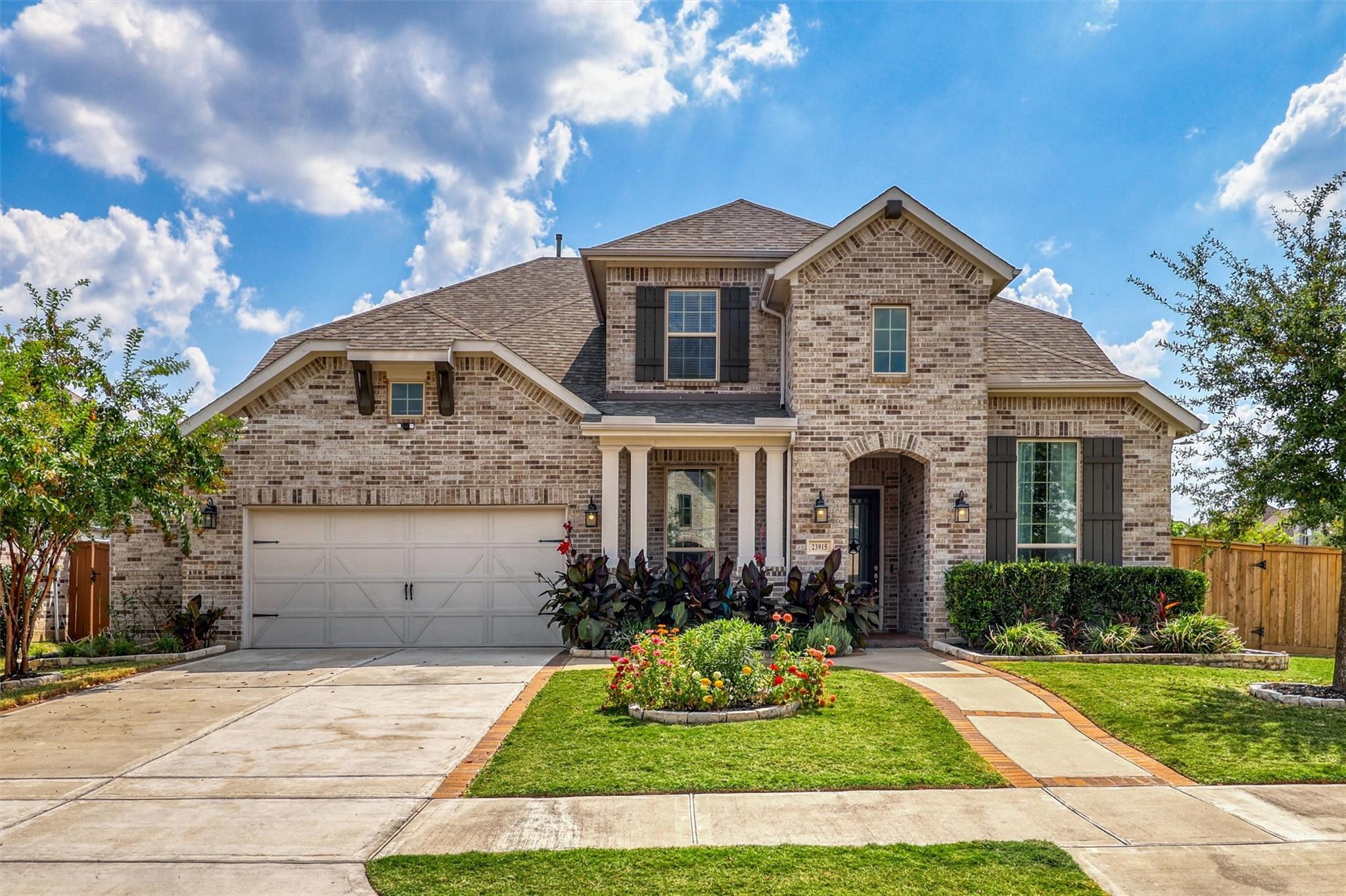 23915 Songlark Valley Place