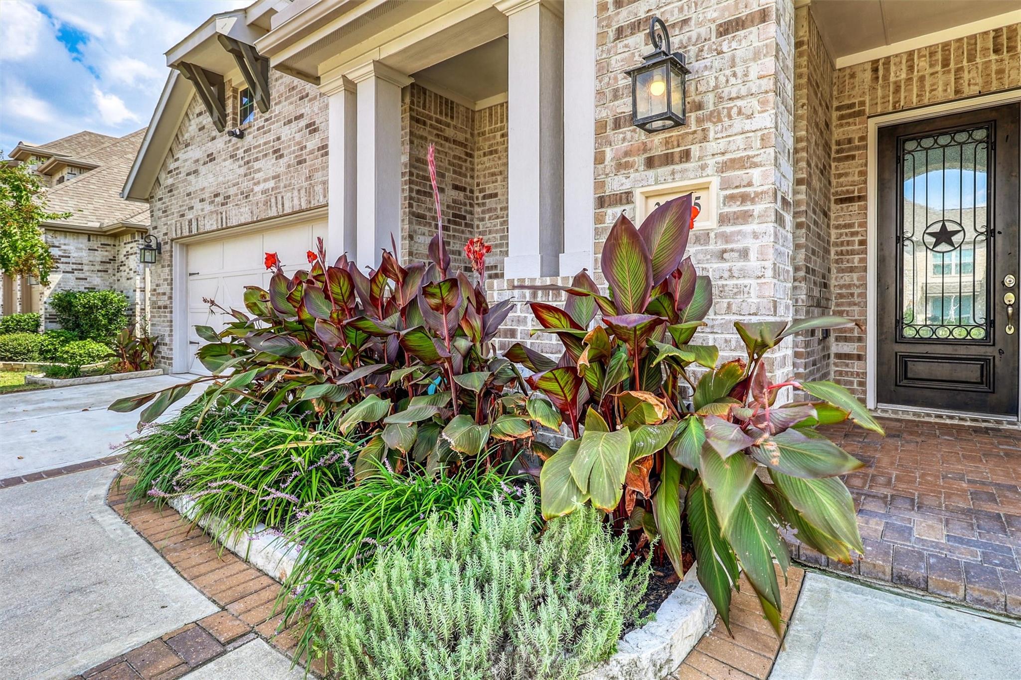 23915 Songlark Valley Place