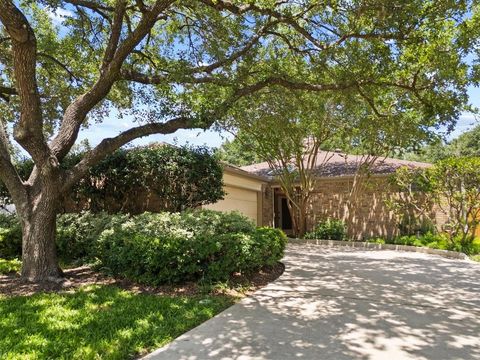 Photo of 1339 Beaujolais Lane, Houston, TX 77077 (MLS # 77637927)