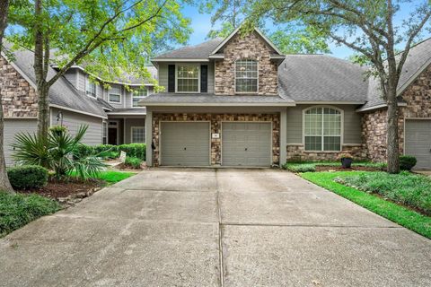 Photo of 31 Endor Forest Place, The Woodlands, TX 77382 (MLS # 16589130)