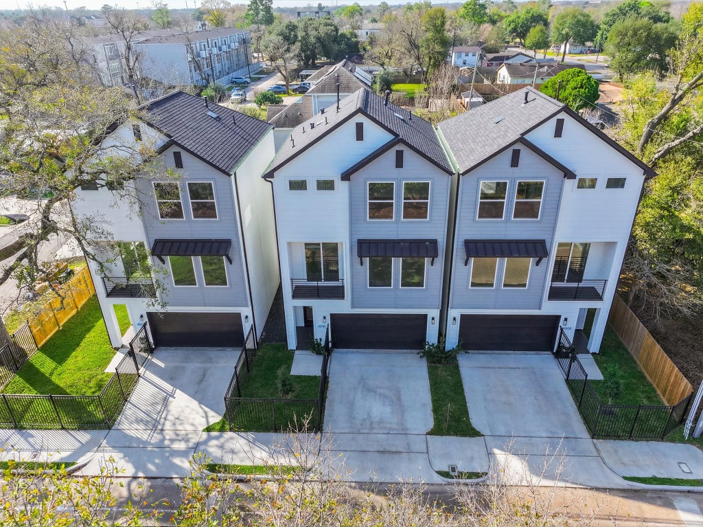 Photo of 4012 Yellowstone Boulevard, Houston, TX 77021 (MLS # 17438256)
