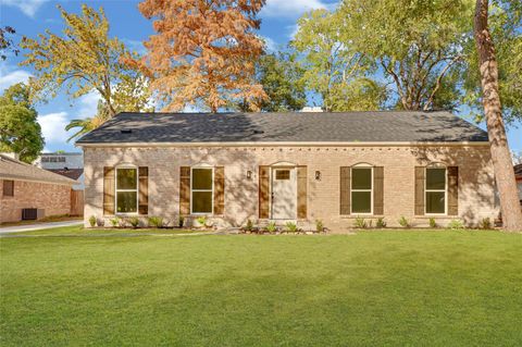 Photo of 11410 High Star Drive, Houston, TX 77072 (MLS # 95657890)