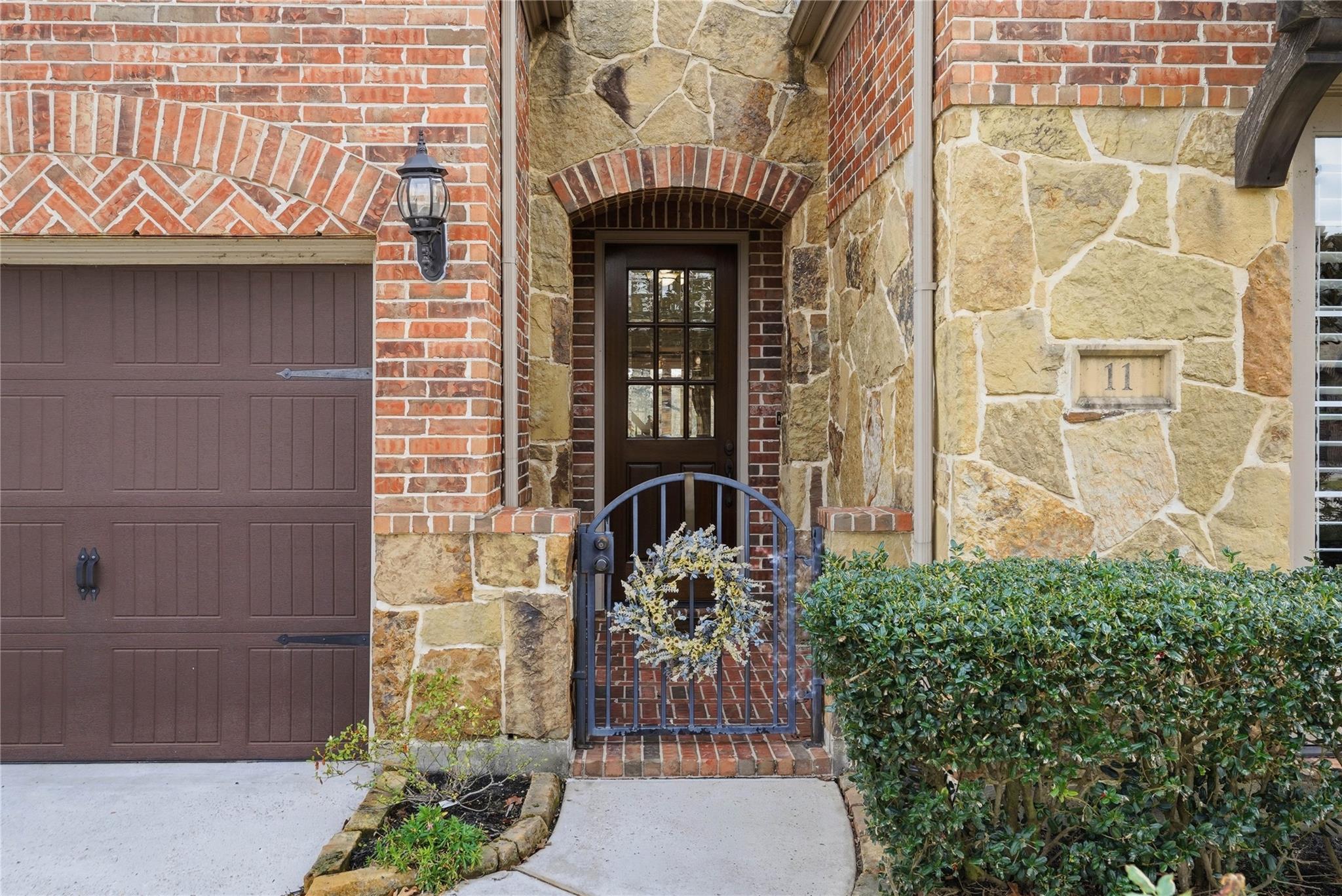 11 Kayak Ridge Drive