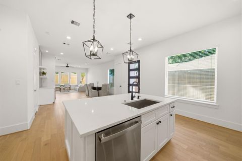 Tiny photo for 1430 Nashua Street, Houston, TX 77008 (MLS # 88928845)