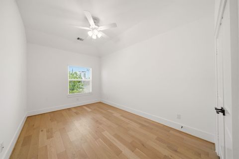 Tiny photo for 1430 Nashua Street, Houston, TX 77008 (MLS # 88928845)