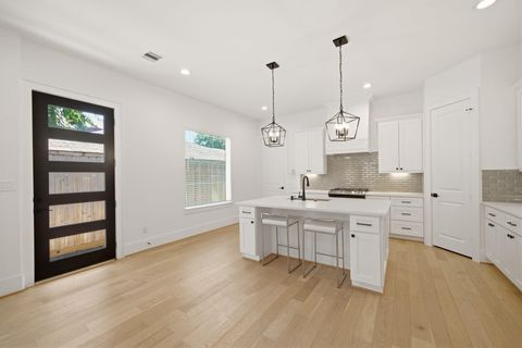 Tiny photo for 1430 Nashua Street, Houston, TX 77008 (MLS # 88928845)
