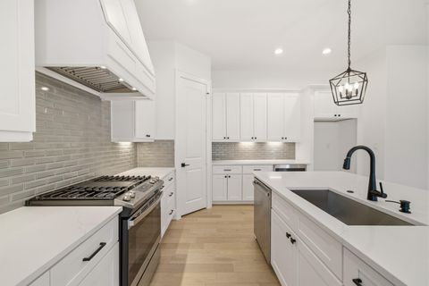 Tiny photo for 1430 Nashua Street, Houston, TX 77008 (MLS # 88928845)
