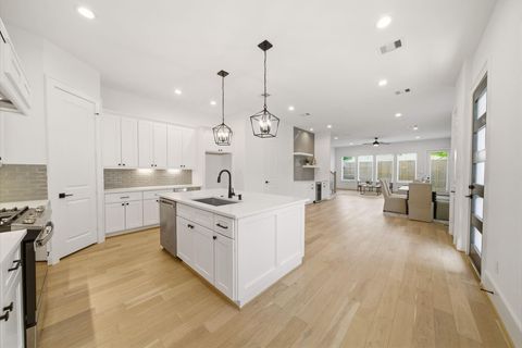 Tiny photo for 1430 Nashua Street, Houston, TX 77008 (MLS # 88928845)