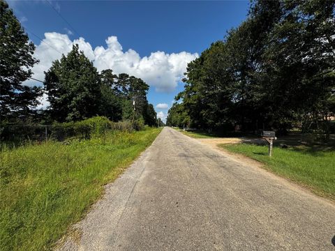 Photo of 17632 Drowsy Pines Pnes, Conroe, TX 77306 (MLS # 69217124)