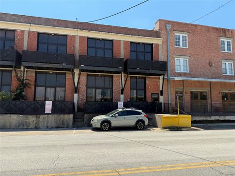 Photo of 915 N San Jacinto Street #1D, Houston, TX 77002 (MLS # 37960208)