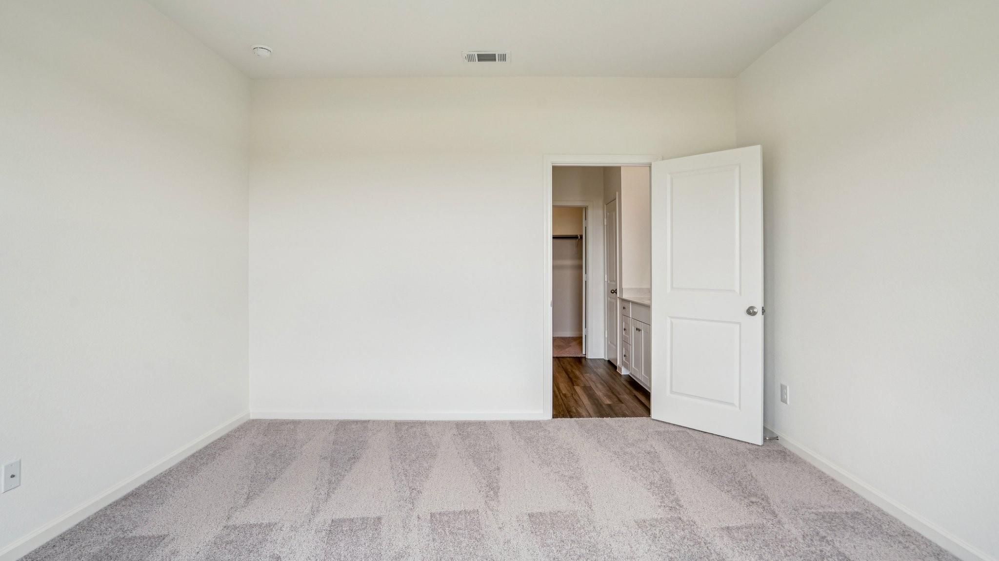 6020 Majestic Creek Trail