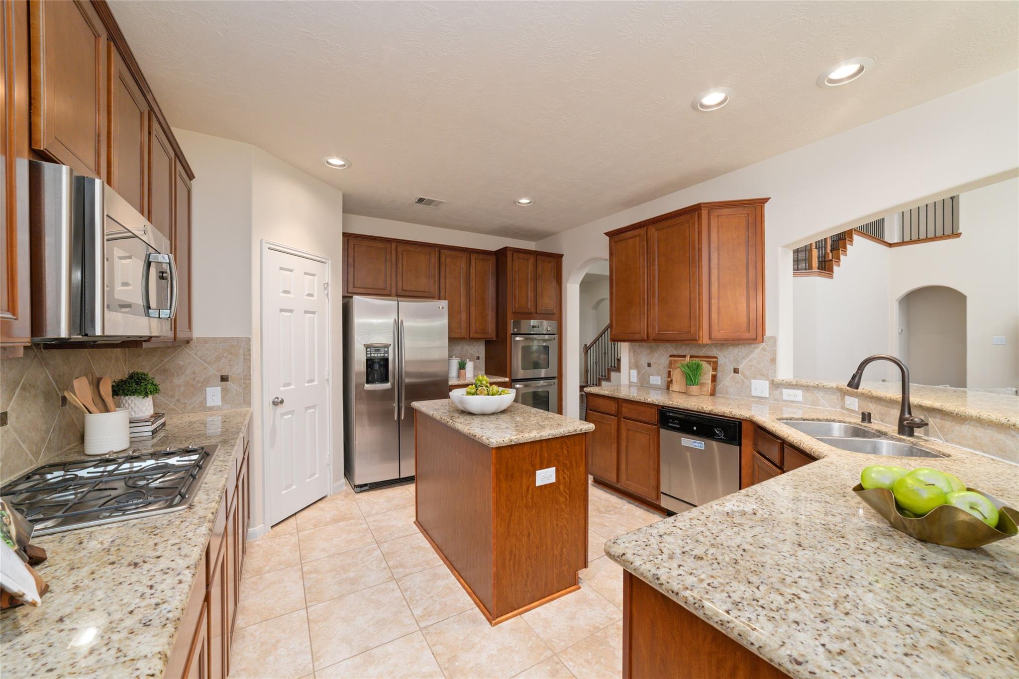 14422 Lakepointe Bend Lane