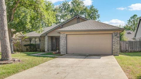 Photo of 4926 Northfork Drive, Pearland, TX 77584 (MLS # 20074454) Photo of 4926 Northfork Drive, Pearland, TX 77584 (MLS # 20074454)