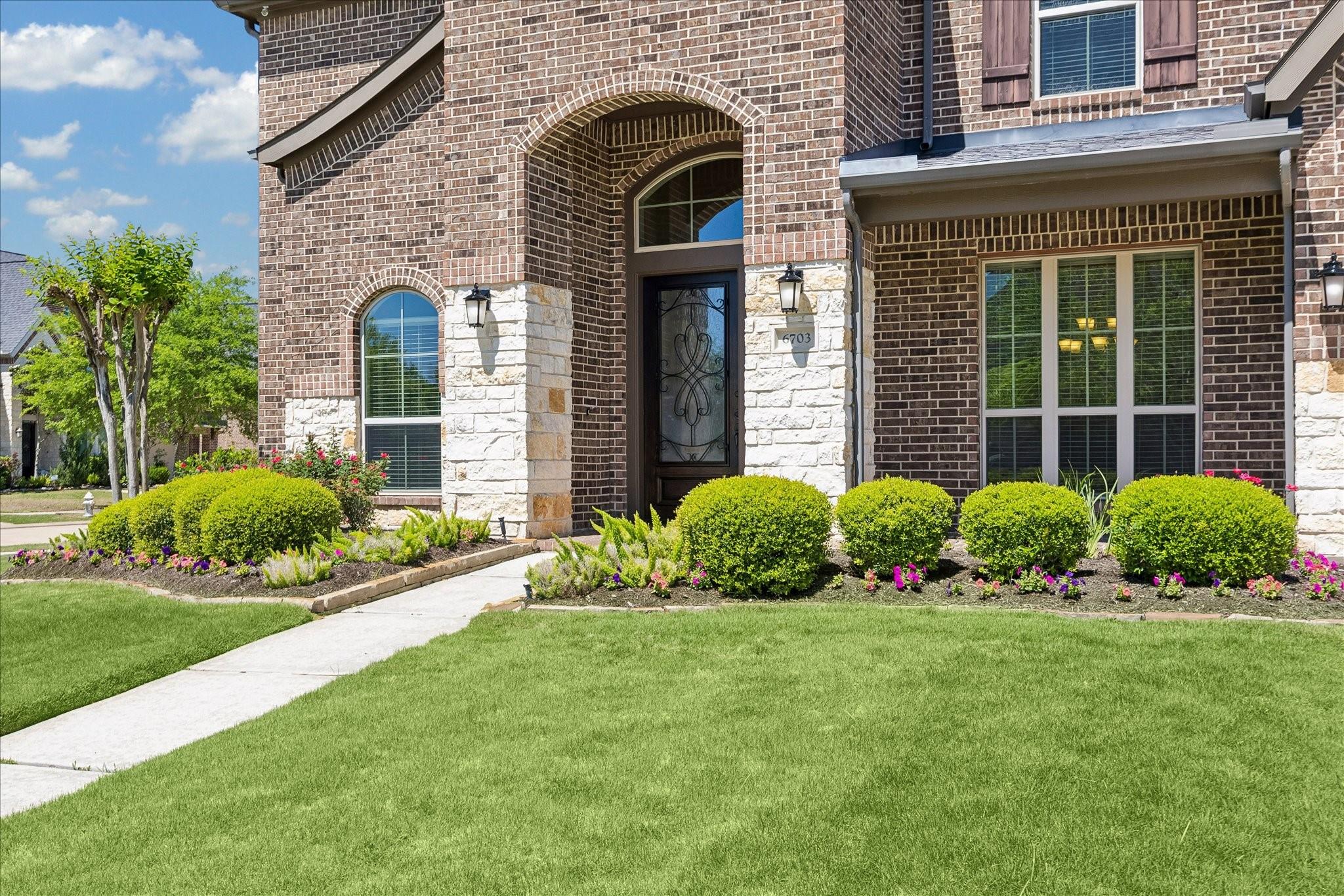 6703 Fairwood Creek Lane