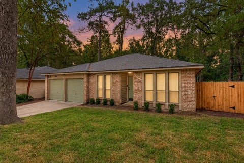 Photo of 34 Green Bough Court, The Woodlands, TX 77380 (MLS # 71749720)