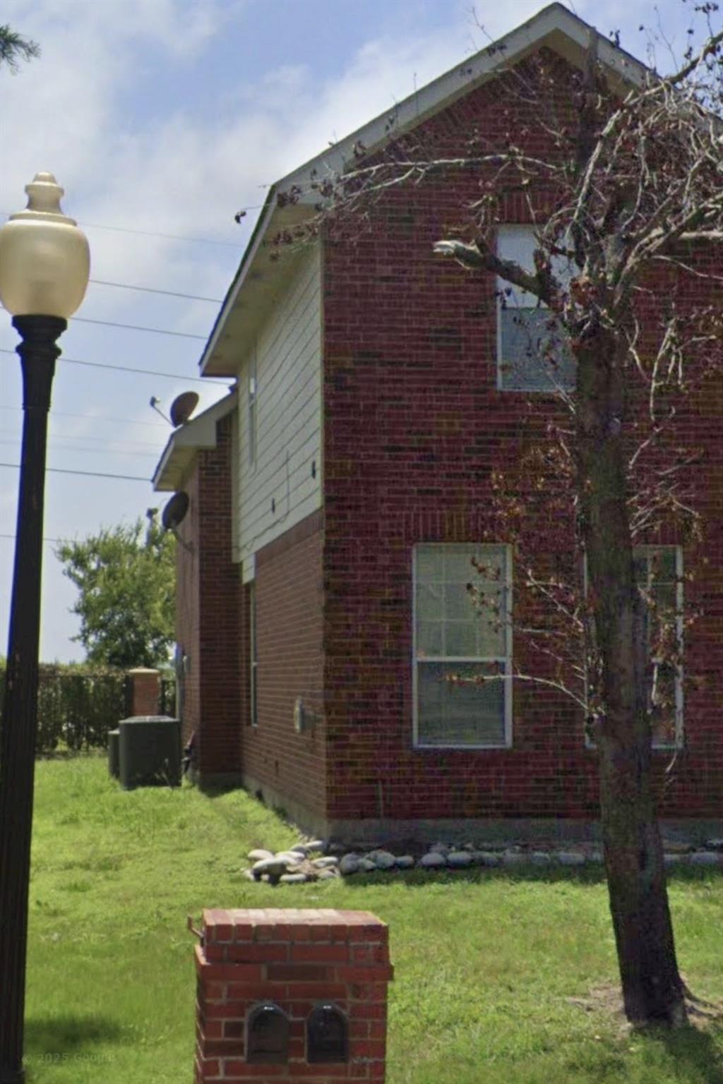 1501 Richfield Court