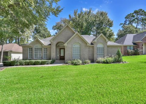 Photo of 129 Dawn's Edge DR, Conroe, TX 77356 (MLS # 61793757)