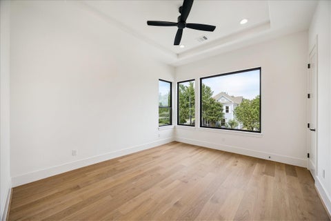 Tiny photo for 335 Harvard Street, Houston, TX 77007 (MLS # 65070979)