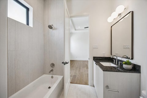 Tiny photo for 335 Harvard Street, Houston, TX 77007 (MLS # 65070979)