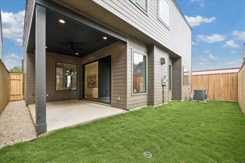 Tiny photo for 335 Harvard Street, Houston, TX 77007 (MLS # 65070979)