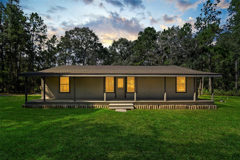 Photo of 120 Adrilyn Road, Cleveland, TX 77328 (MLS # 4049703)