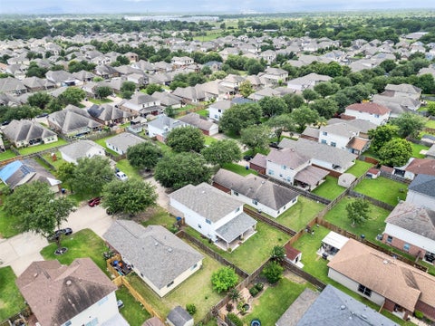 Tiny photo for 4423 Plumeria Avenue, Baytown, TX 77521 (MLS # 40502163)