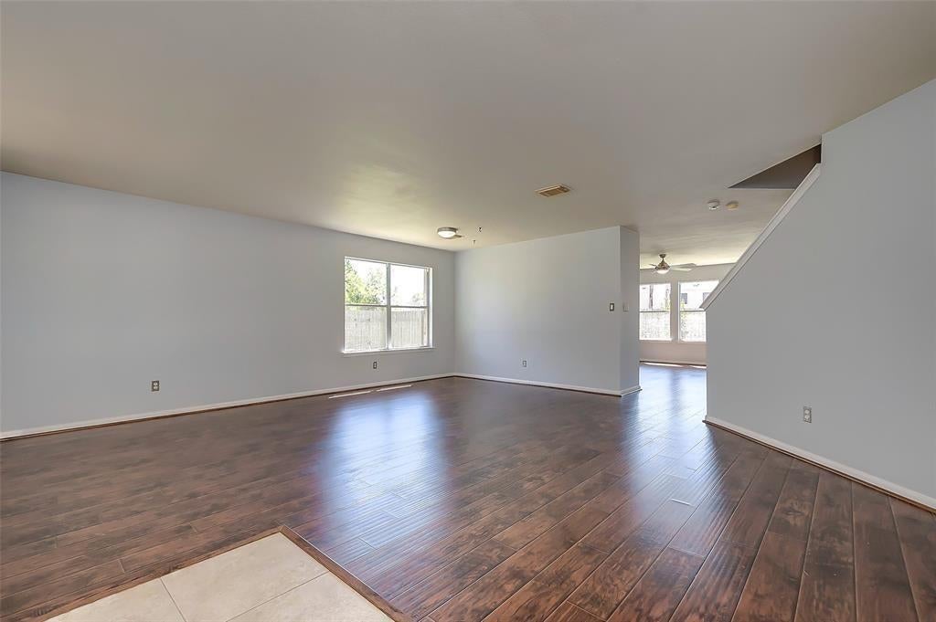 6707 Wild Pecan Trail