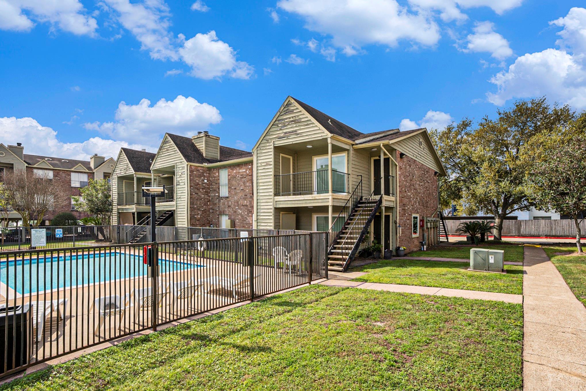 18800 Egret Bay Boulevard 306