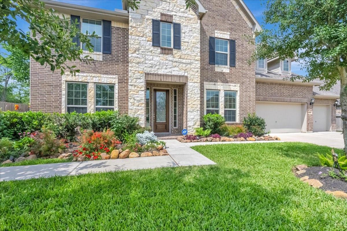 8033 Serenity Drive