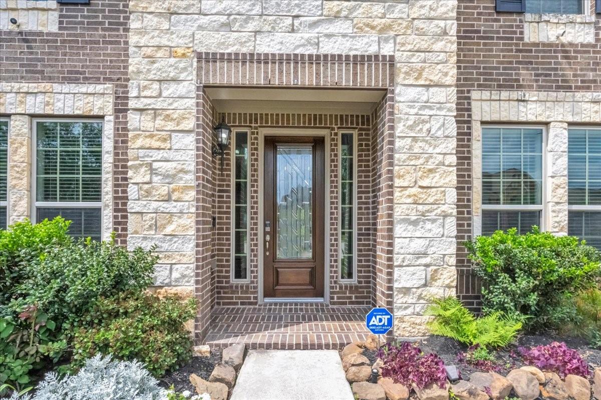 8033 Serenity Drive