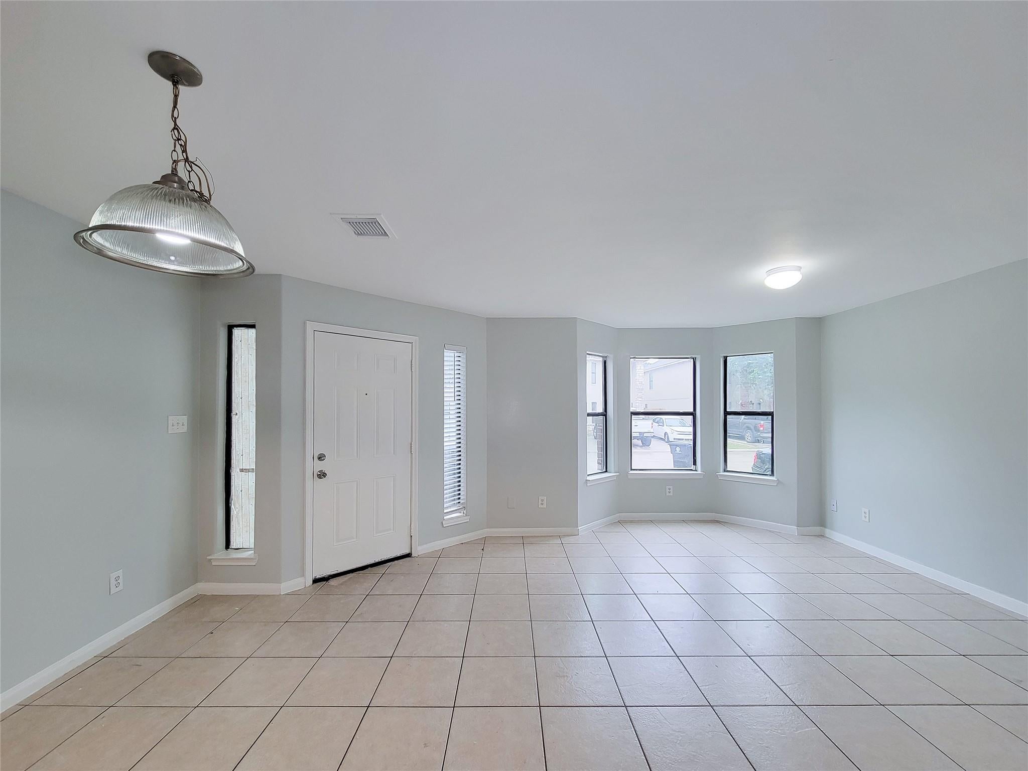 3005 La Estancia Lane