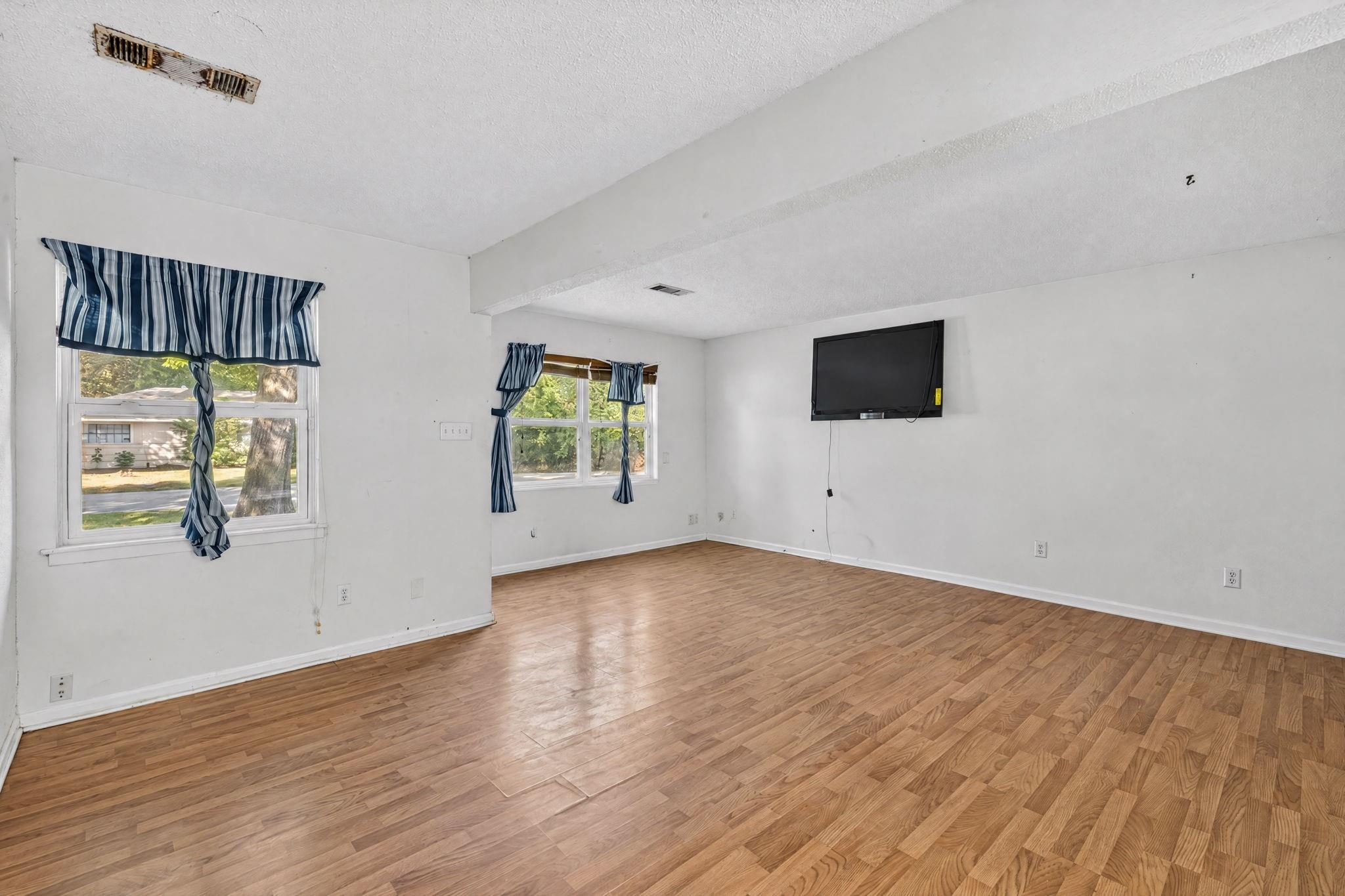 100 Inwood Lane