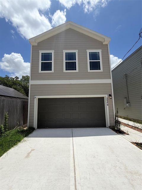 Photo of 9026 Madera Road #B, Houston, TX 77078 (MLS # 45419795)