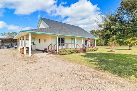 Photo of 17807 County Rd 127, Pearland, TX 77581 (MLS # 84528348)